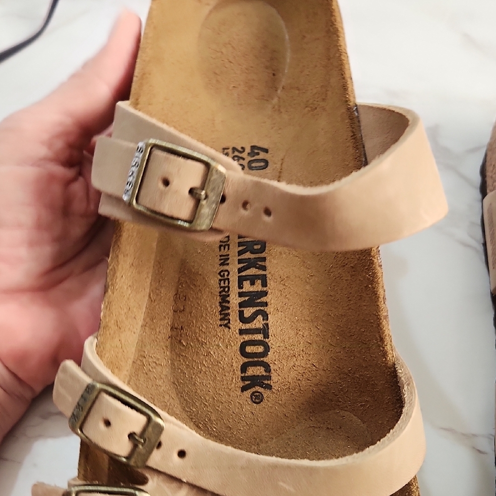 Birkenstock Tan Sandals with Adjustable Straps Like New - Picture 5 of 12